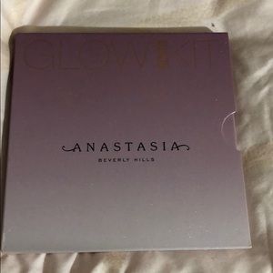 New Anastasia glow kit: sugar
